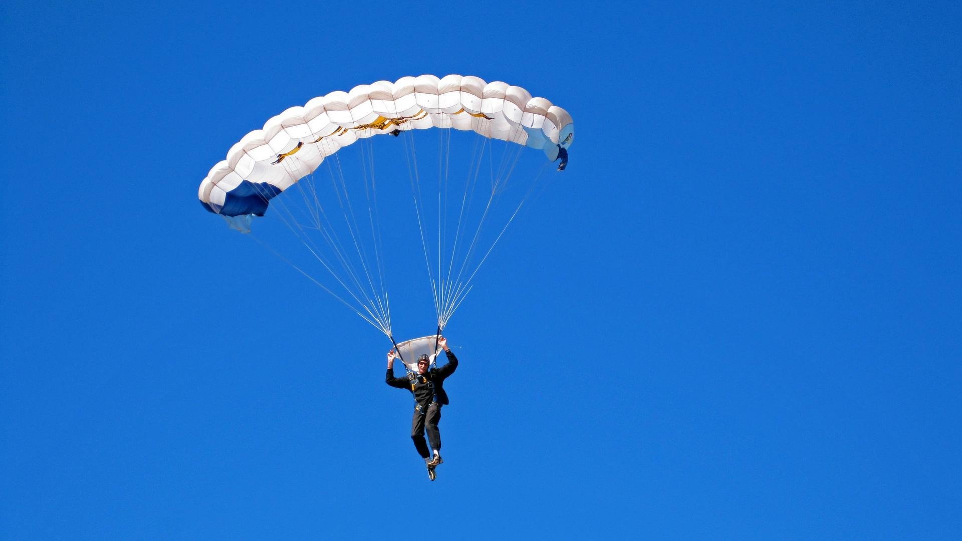 爱游戏在线娱乐官网-荷兰自由泳中长距离表现不俗，荷兰自由卡和永居